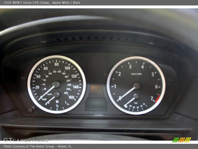 Alpine White / Black 2005 BMW 5 Series 545i Sedan