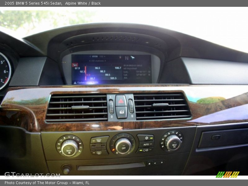 Alpine White / Black 2005 BMW 5 Series 545i Sedan