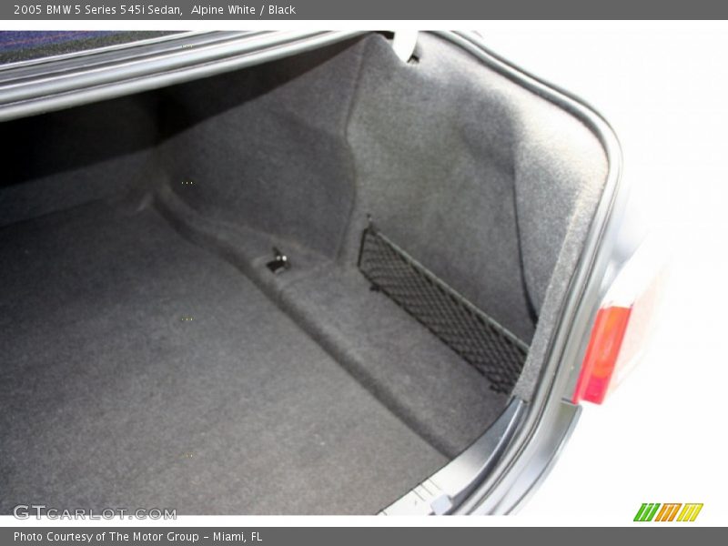 Alpine White / Black 2005 BMW 5 Series 545i Sedan