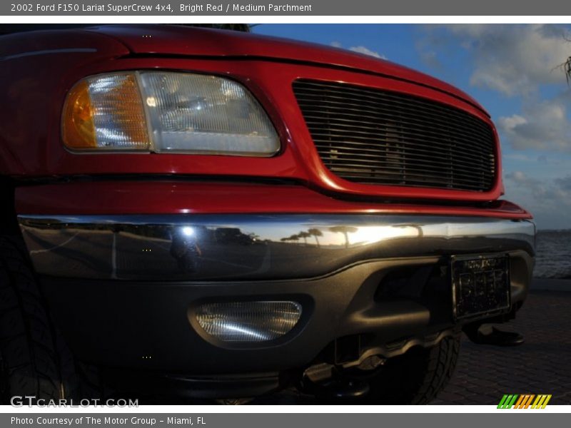 Bright Red / Medium Parchment 2002 Ford F150 Lariat SuperCrew 4x4