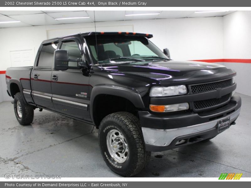 Onyx Black / Medium Gray 2002 Chevrolet Silverado 2500 LS Crew Cab 4x4