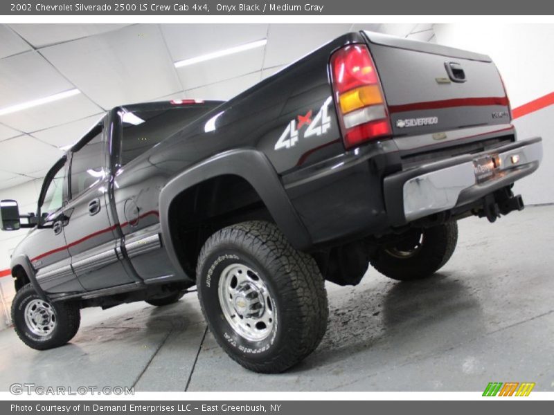 Onyx Black / Medium Gray 2002 Chevrolet Silverado 2500 LS Crew Cab 4x4