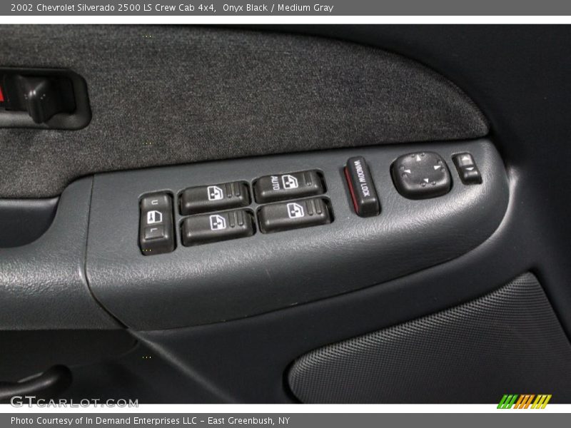 Onyx Black / Medium Gray 2002 Chevrolet Silverado 2500 LS Crew Cab 4x4