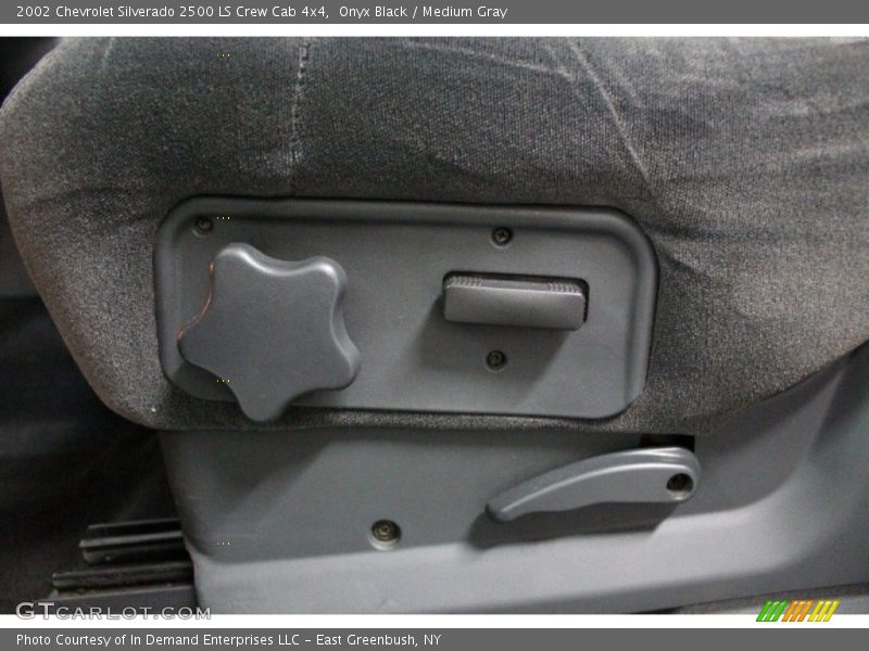Onyx Black / Medium Gray 2002 Chevrolet Silverado 2500 LS Crew Cab 4x4