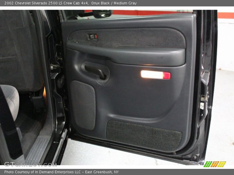 Onyx Black / Medium Gray 2002 Chevrolet Silverado 2500 LS Crew Cab 4x4