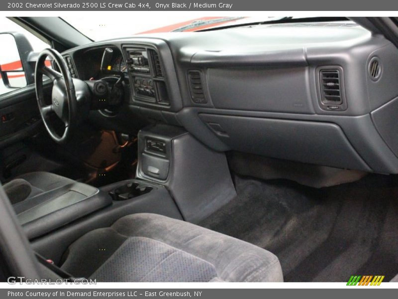 Onyx Black / Medium Gray 2002 Chevrolet Silverado 2500 LS Crew Cab 4x4