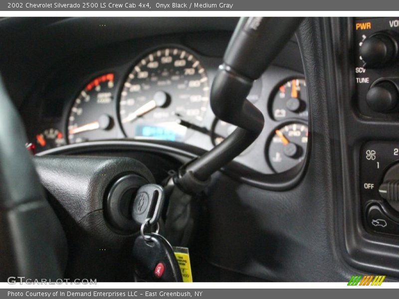 Onyx Black / Medium Gray 2002 Chevrolet Silverado 2500 LS Crew Cab 4x4