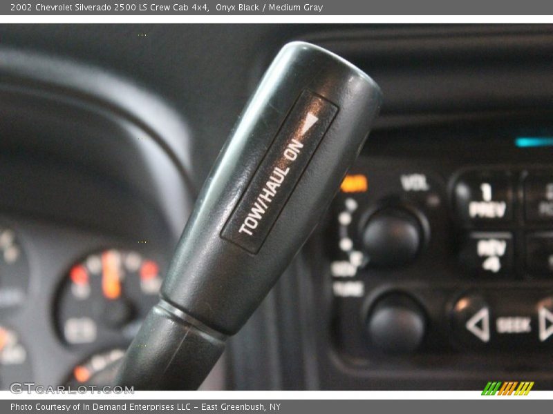 Onyx Black / Medium Gray 2002 Chevrolet Silverado 2500 LS Crew Cab 4x4