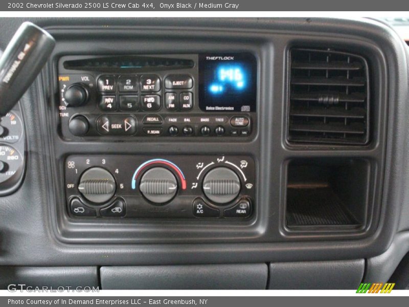 Controls of 2002 Silverado 2500 LS Crew Cab 4x4