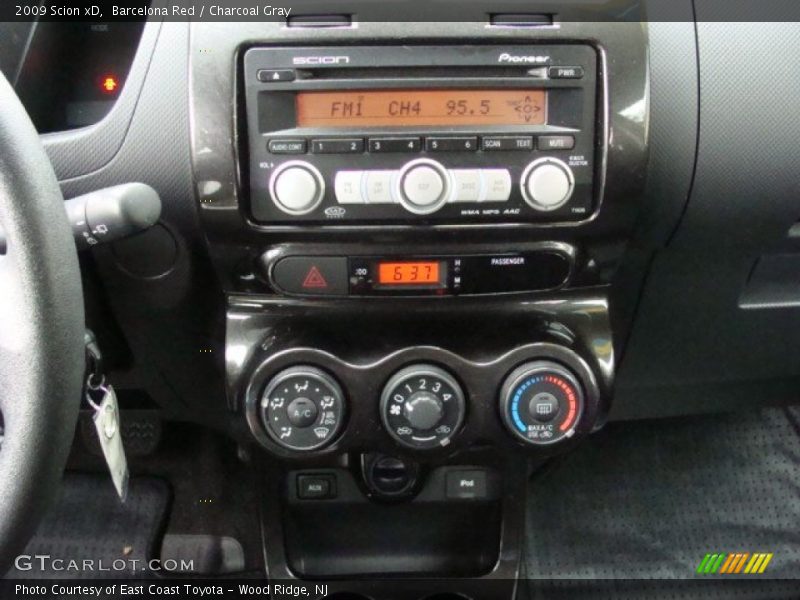 Barcelona Red / Charcoal Gray 2009 Scion xD