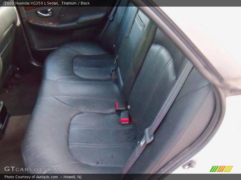 Titanium / Black 2003 Hyundai XG350 L Sedan
