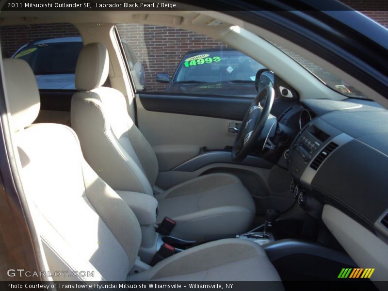 Labrador Black Pearl / Beige 2011 Mitsubishi Outlander SE
