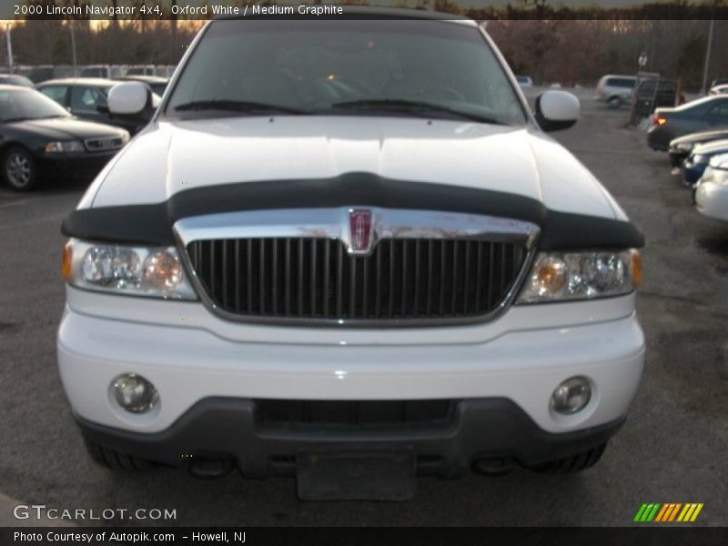 Oxford White / Medium Graphite 2000 Lincoln Navigator 4x4