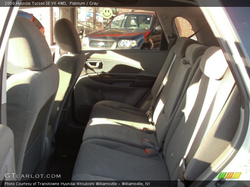 Platinum / Gray 2009 Hyundai Tucson SE V6 4WD