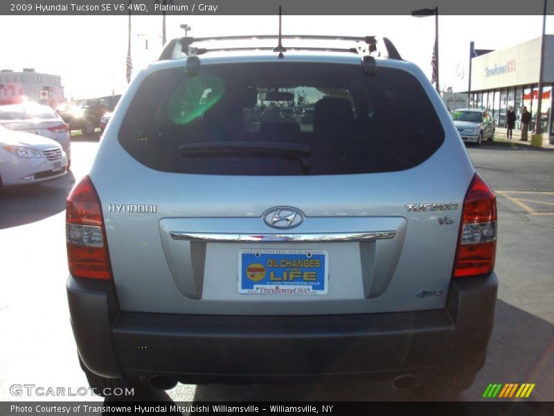 Platinum / Gray 2009 Hyundai Tucson SE V6 4WD