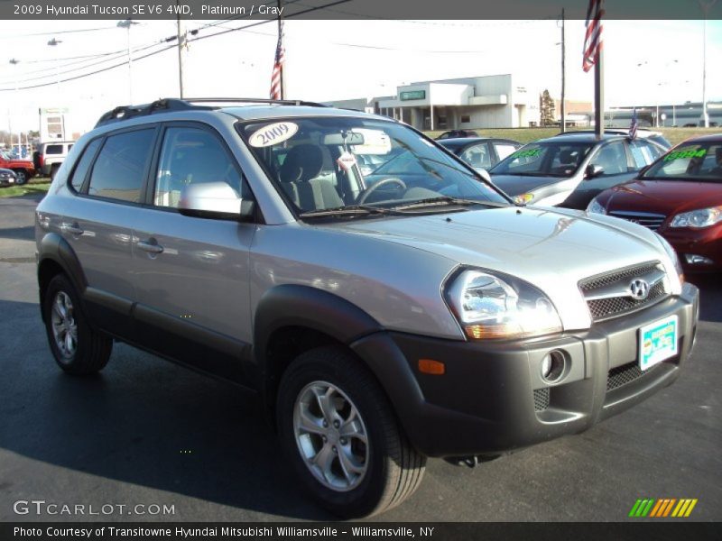 Platinum / Gray 2009 Hyundai Tucson SE V6 4WD