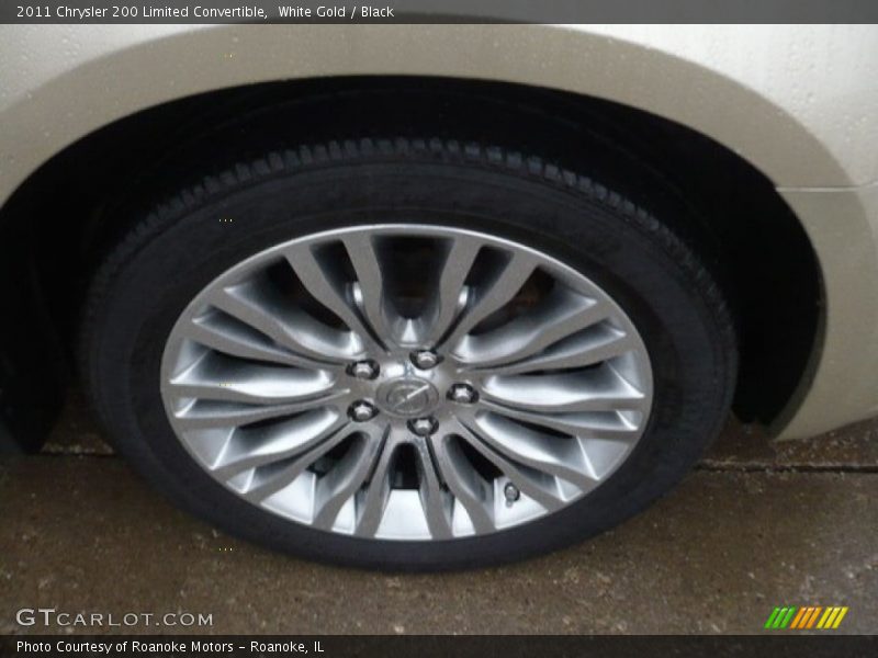 White Gold / Black 2011 Chrysler 200 Limited Convertible
