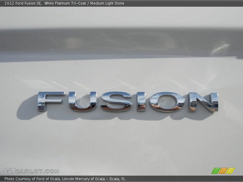 White Platinum Tri-Coat / Medium Light Stone 2012 Ford Fusion SE