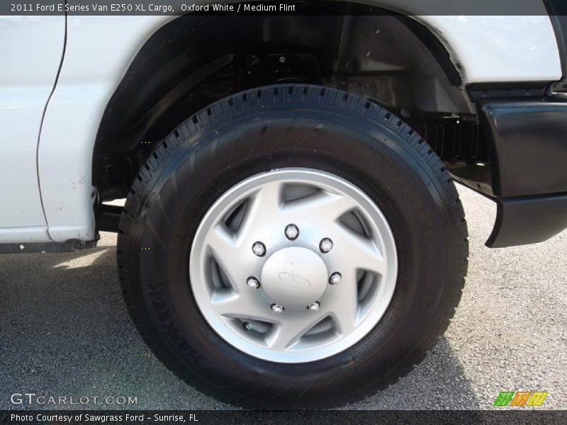 Oxford White / Medium Flint 2011 Ford E Series Van E250 XL Cargo