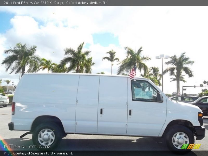 Oxford White / Medium Flint 2011 Ford E Series Van E250 XL Cargo