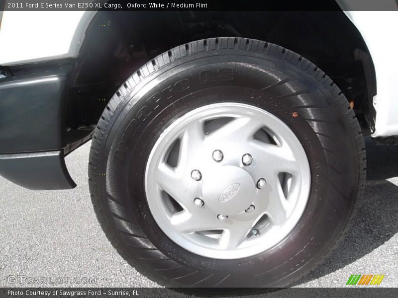 Oxford White / Medium Flint 2011 Ford E Series Van E250 XL Cargo