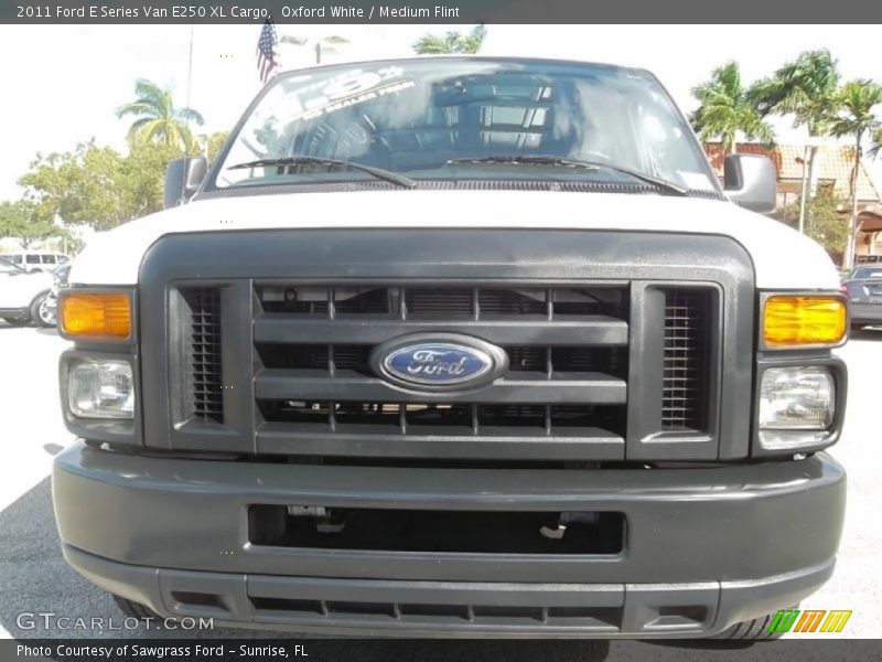 Oxford White / Medium Flint 2011 Ford E Series Van E250 XL Cargo