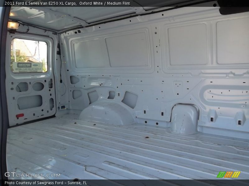 Oxford White / Medium Flint 2011 Ford E Series Van E250 XL Cargo