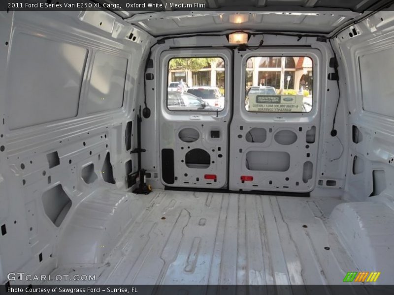 Oxford White / Medium Flint 2011 Ford E Series Van E250 XL Cargo