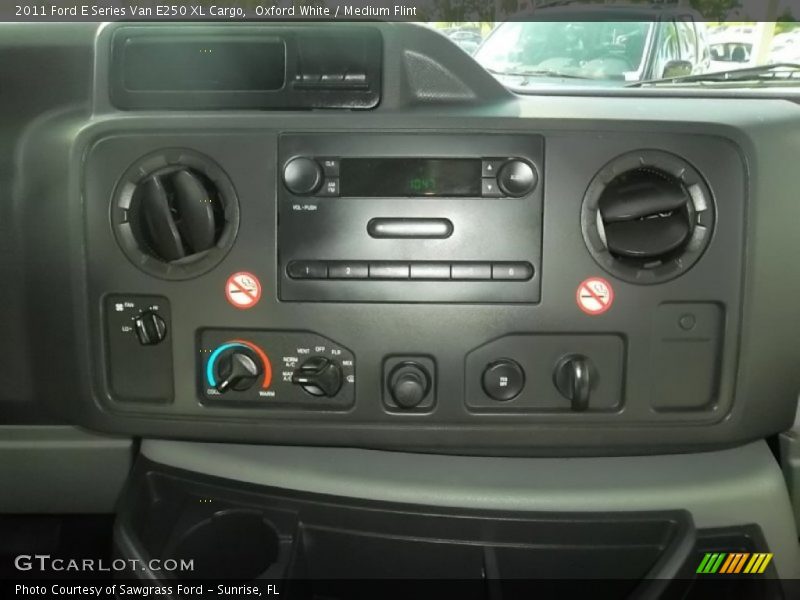 Oxford White / Medium Flint 2011 Ford E Series Van E250 XL Cargo