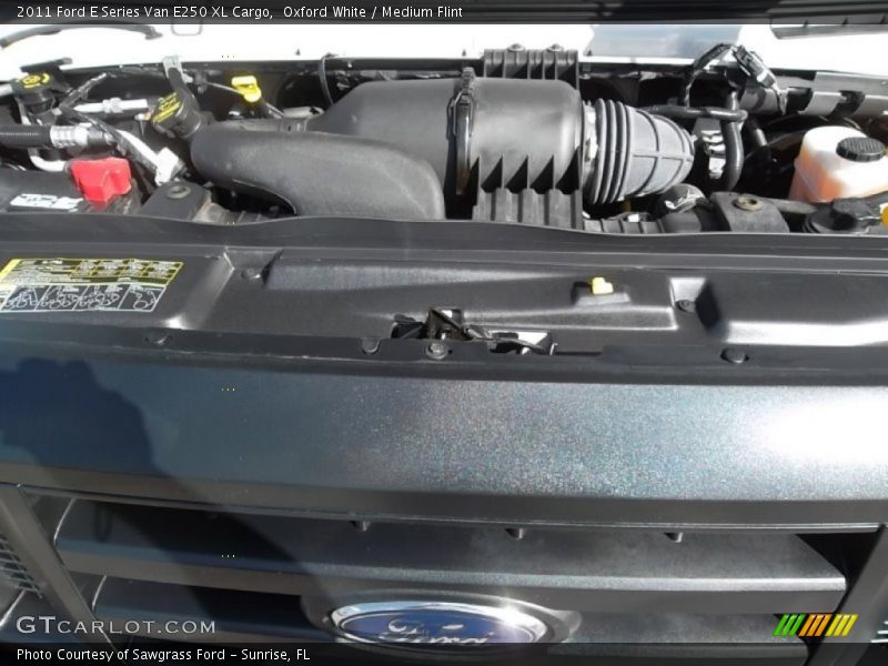 Oxford White / Medium Flint 2011 Ford E Series Van E250 XL Cargo