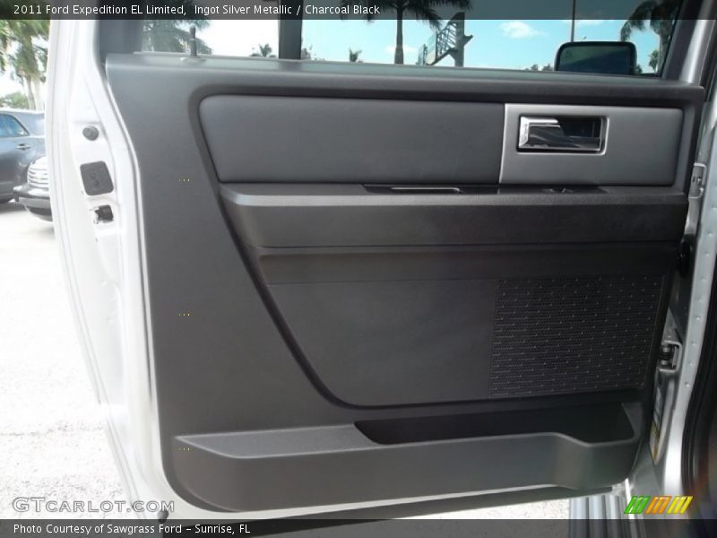 Ingot Silver Metallic / Charcoal Black 2011 Ford Expedition EL Limited