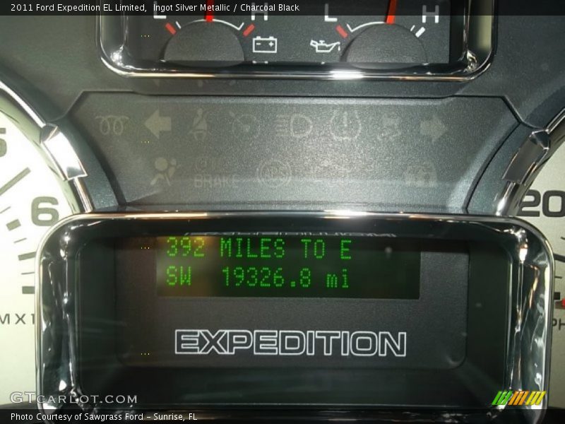 Ingot Silver Metallic / Charcoal Black 2011 Ford Expedition EL Limited
