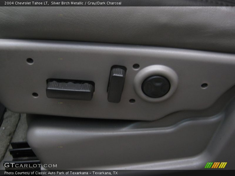 Silver Birch Metallic / Gray/Dark Charcoal 2004 Chevrolet Tahoe LT