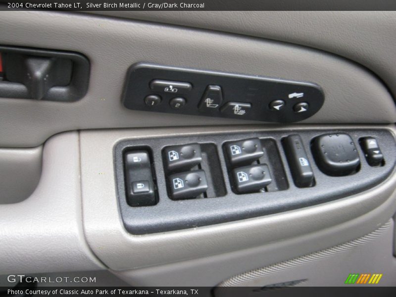 Silver Birch Metallic / Gray/Dark Charcoal 2004 Chevrolet Tahoe LT