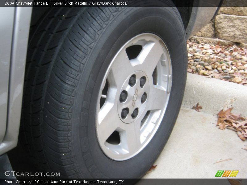 Silver Birch Metallic / Gray/Dark Charcoal 2004 Chevrolet Tahoe LT