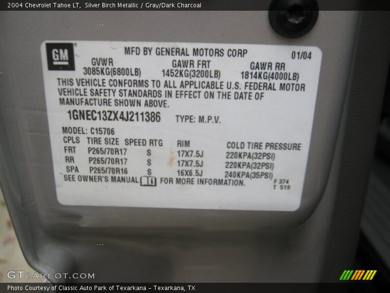 Silver Birch Metallic / Gray/Dark Charcoal 2004 Chevrolet Tahoe LT