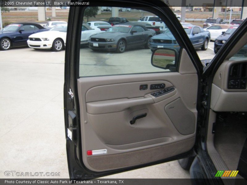 Black / Tan/Neutral 2005 Chevrolet Tahoe LT