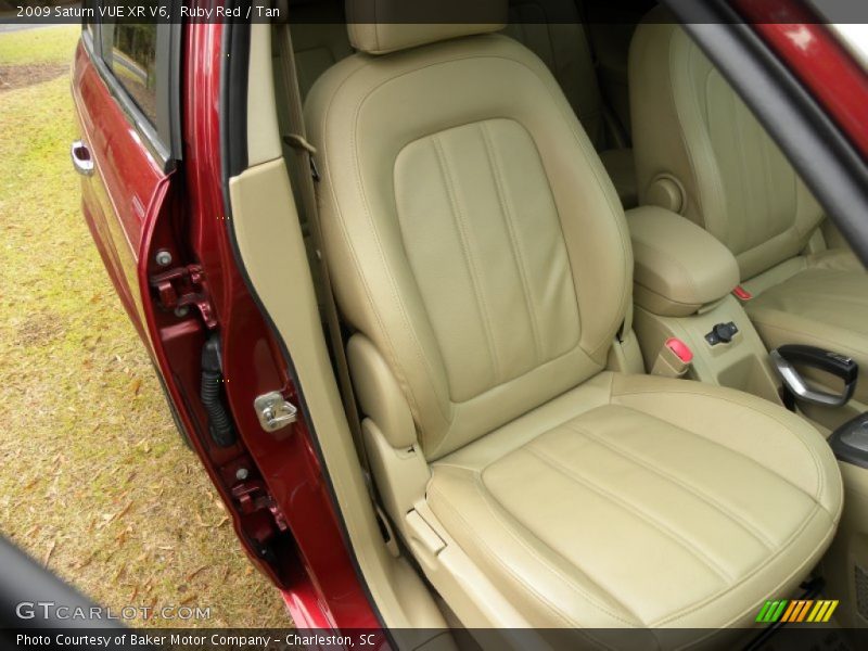 Ruby Red / Tan 2009 Saturn VUE XR V6