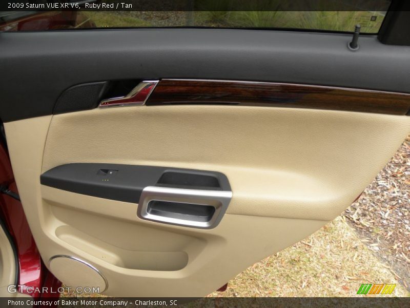 Ruby Red / Tan 2009 Saturn VUE XR V6