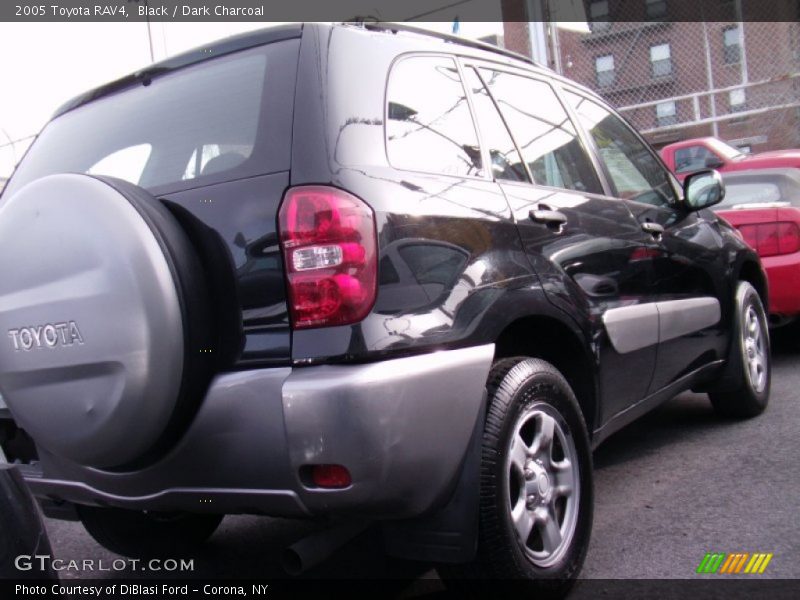 Black / Dark Charcoal 2005 Toyota RAV4