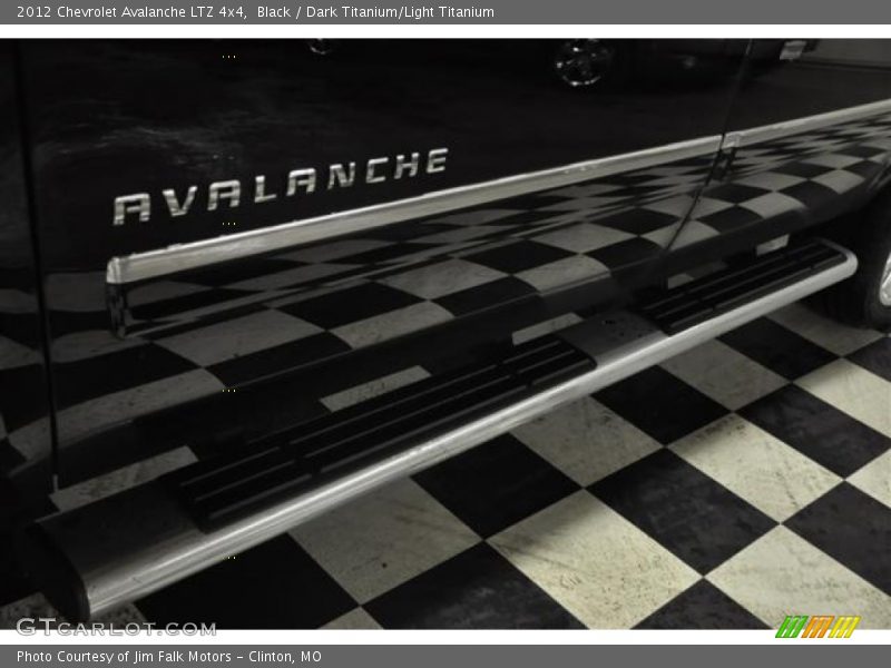 Black / Dark Titanium/Light Titanium 2012 Chevrolet Avalanche LTZ 4x4
