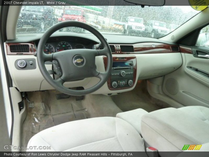 Dashboard of 2007 Impala LT