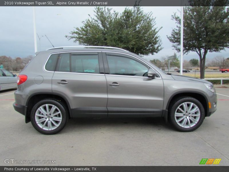 Alpine Grey Metallic / Charcoal 2010 Volkswagen Tiguan SEL