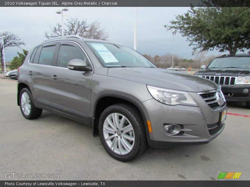 Alpine Grey Metallic / Charcoal 2010 Volkswagen Tiguan SEL