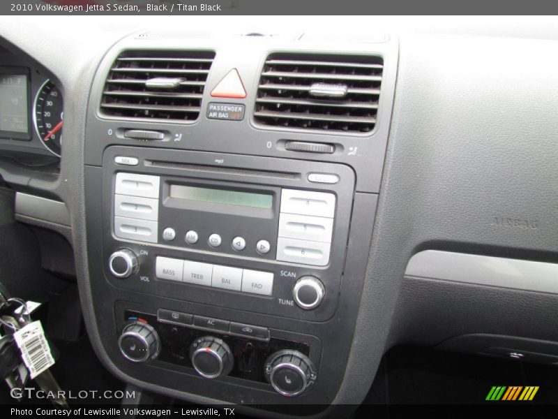 Black / Titan Black 2010 Volkswagen Jetta S Sedan