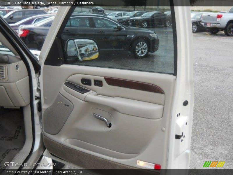 White Diamond / Cashmere 2006 Cadillac Escalade