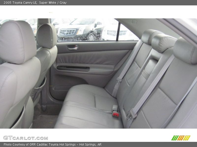 Super White / Gray 2005 Toyota Camry LE