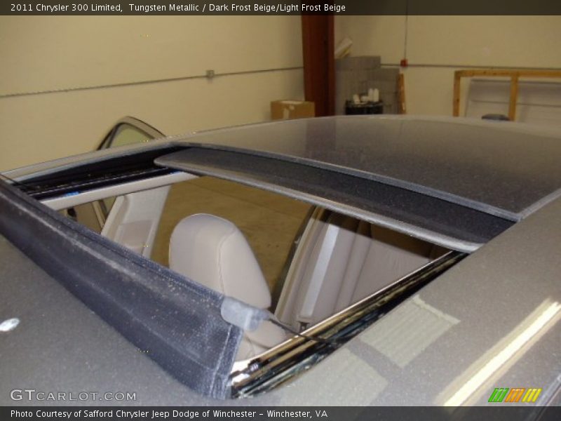 Tungsten Metallic / Dark Frost Beige/Light Frost Beige 2011 Chrysler 300 Limited