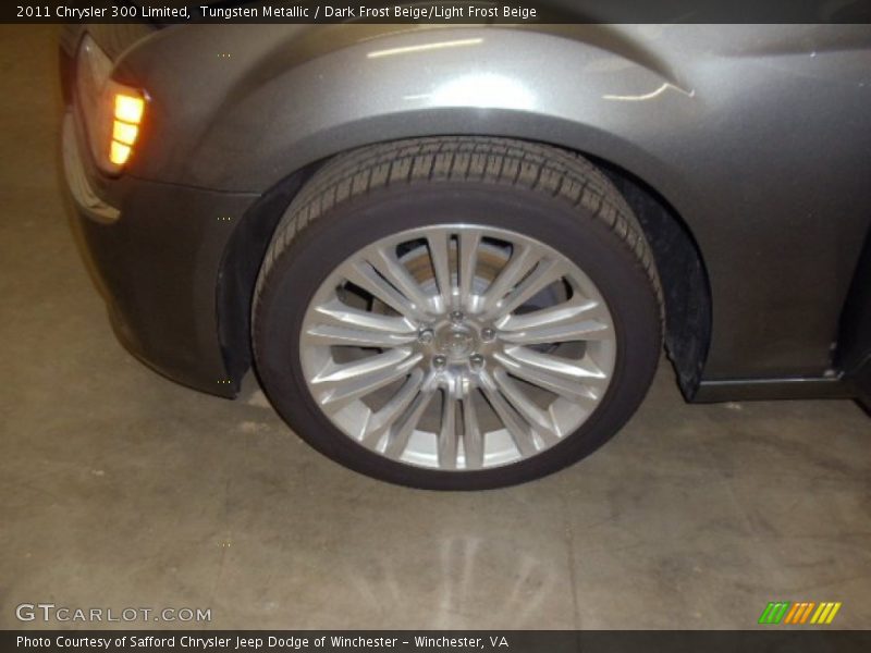 Tungsten Metallic / Dark Frost Beige/Light Frost Beige 2011 Chrysler 300 Limited