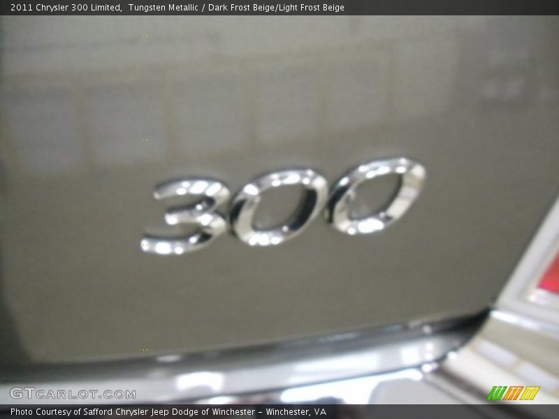 Tungsten Metallic / Dark Frost Beige/Light Frost Beige 2011 Chrysler 300 Limited